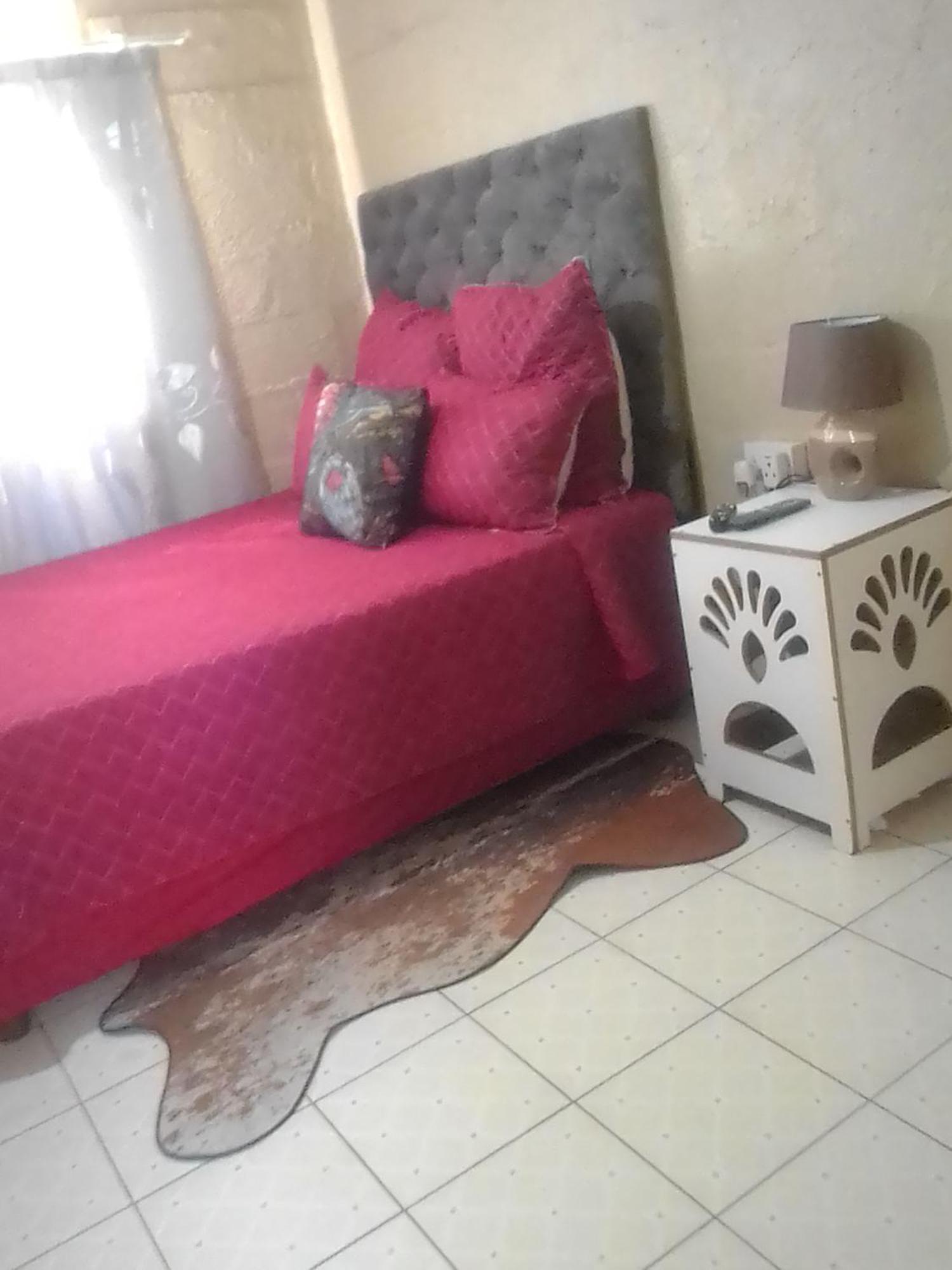 Birdville Bnb Guest House Gaborone Exterior foto
